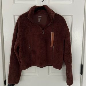 NWT Girlfriend Collective Cropped Fleece